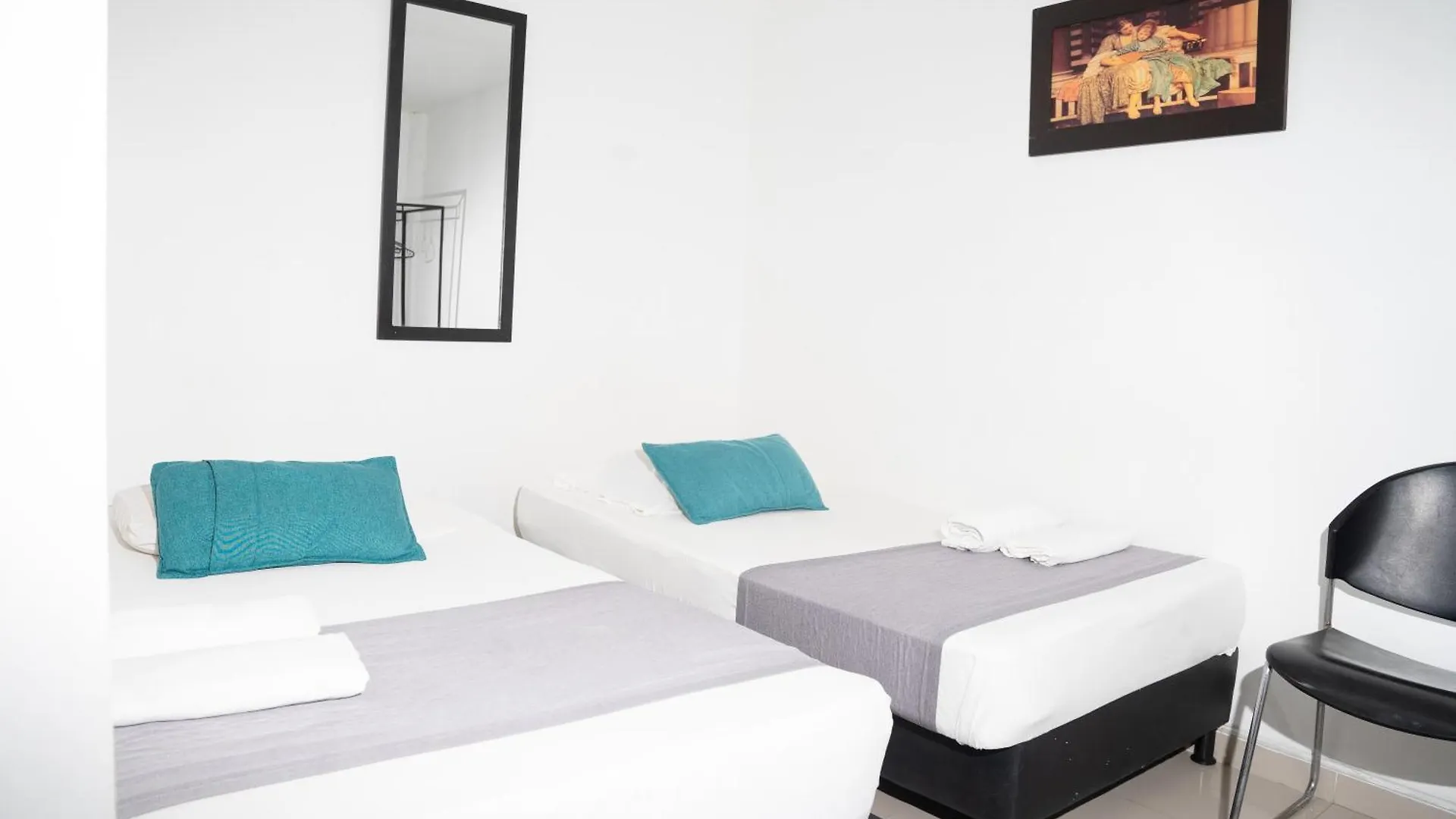 מדיין Hotel Laureles De Aburra