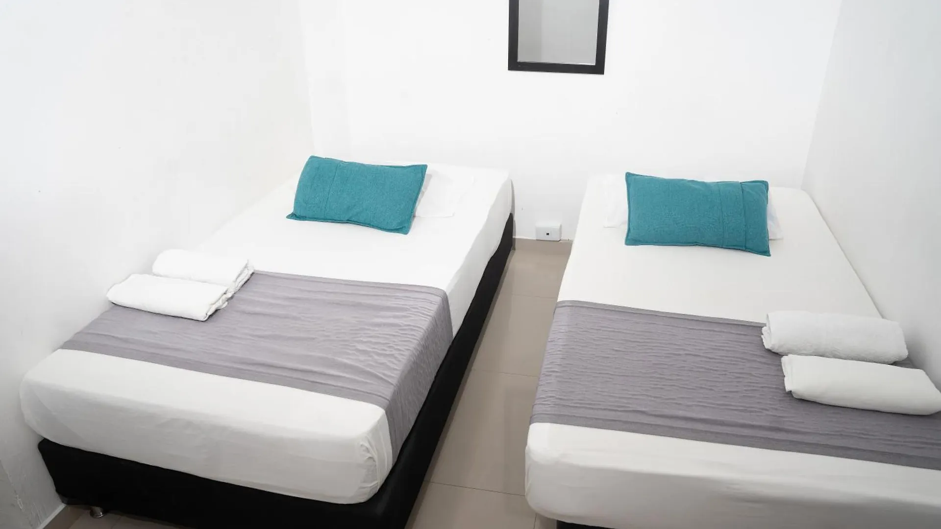 מדיין Hotel Laureles De Aburra