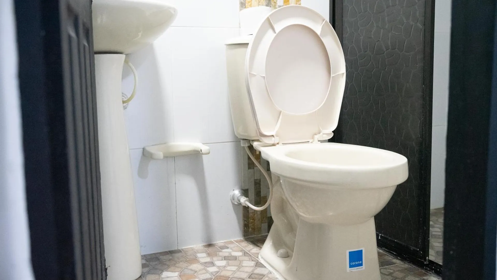 מדיין Hotel Laureles De Aburra
